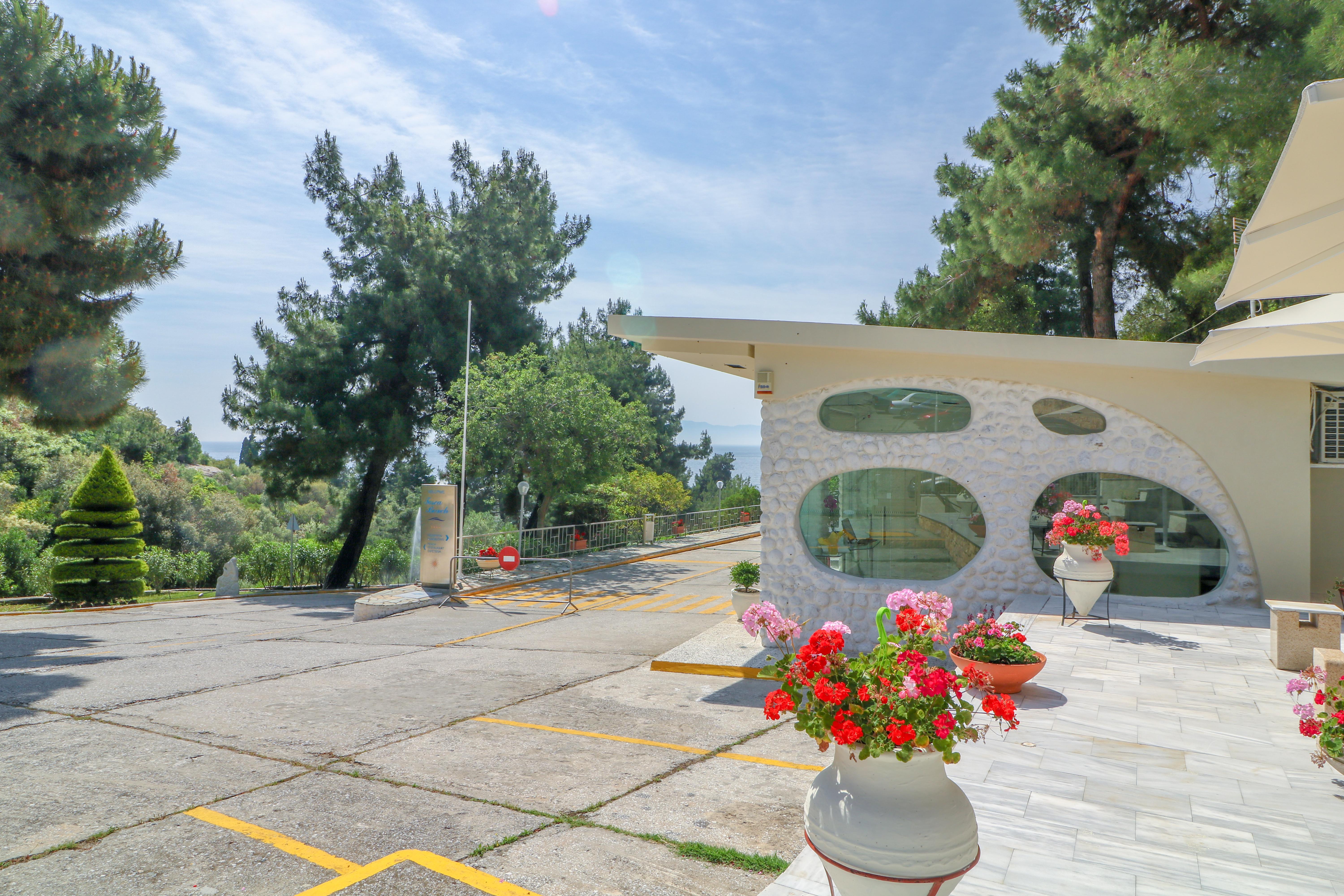 Tosca Beach Hotel Paleo Tsifliki Exterior photo